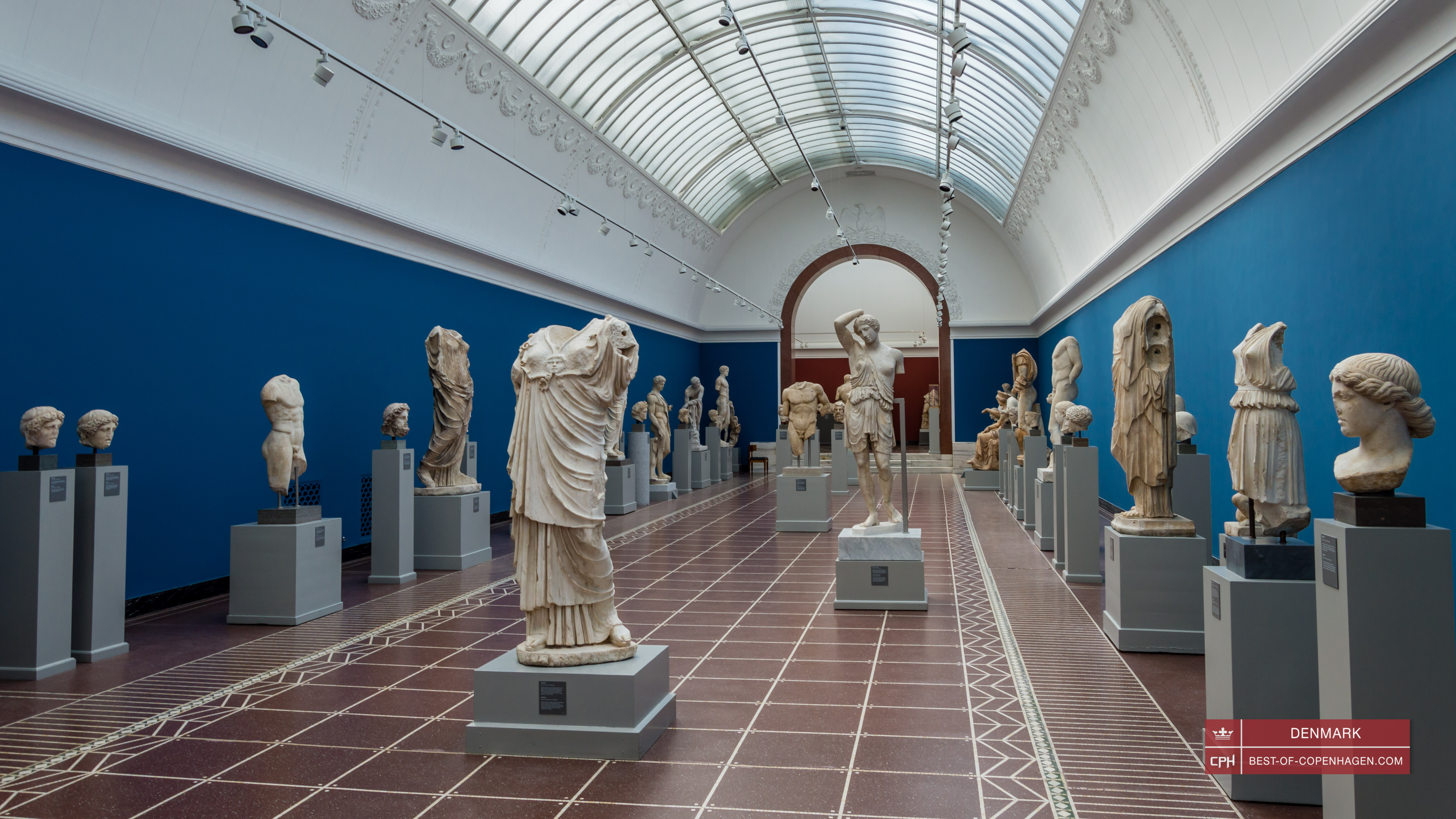 Nowa Gliptoteka Carlsberga, sala posągów rzymskich, Kopenhaga, Dania
